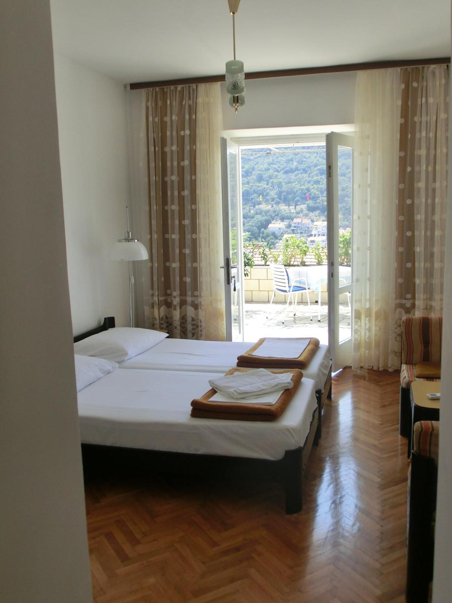 Guest house Bakara